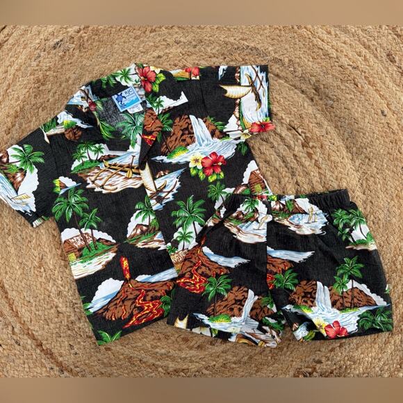 RJC Sportswear Toddler Sz 3T Hawaiian 2 Piece Set Shorts Shirt - Picture 1 of 5
